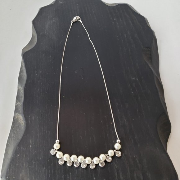 SAQ Faux Pearl Rhinestone Beaded Silver Toned Chain NECKLACE 17 Inches - Picture 10 of 12